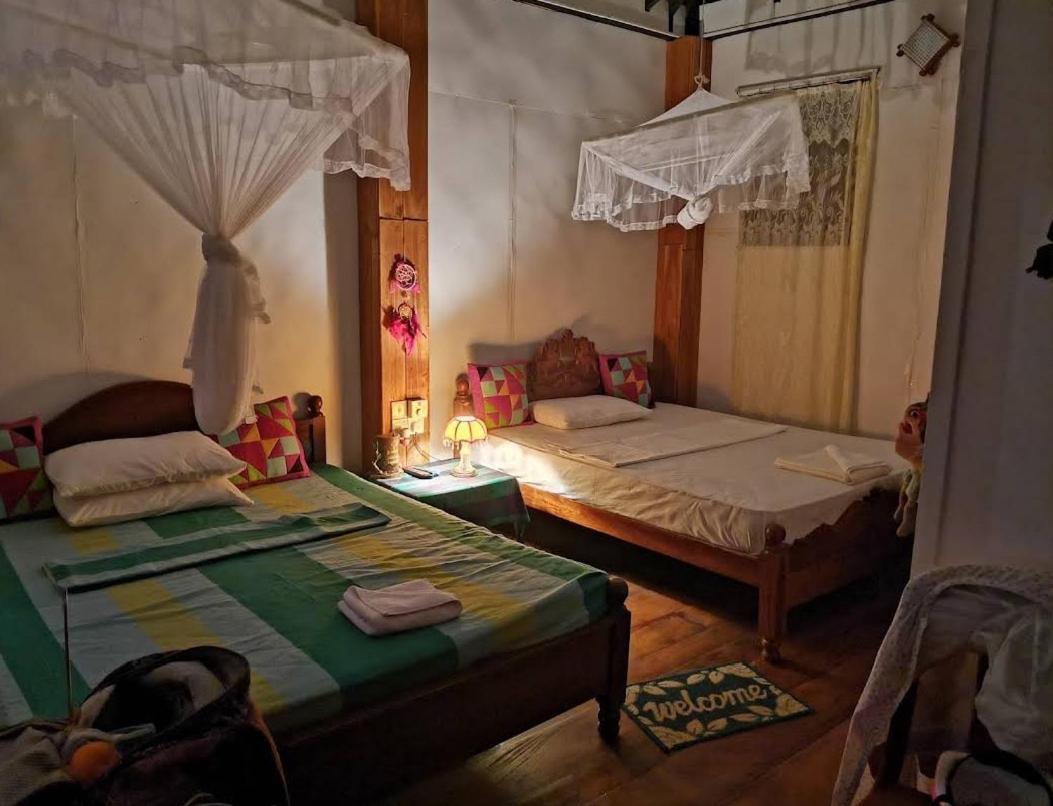 Ruk Sewana Villa Tree House Szigirija Kültér fotó